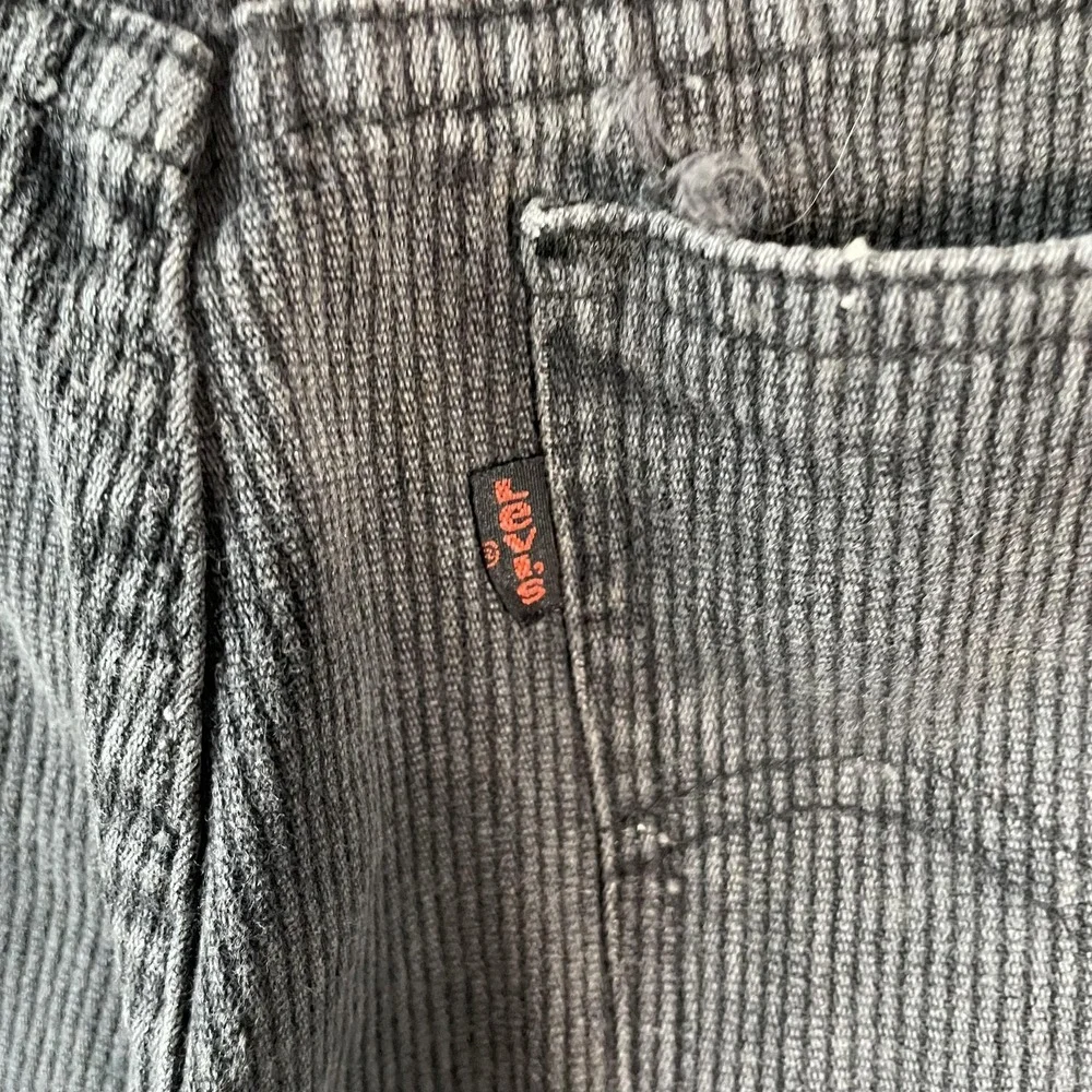 Vintage‎ Levis 547 Corduroy Jeans Mens 32x28 Gray Straight Made USA Pants